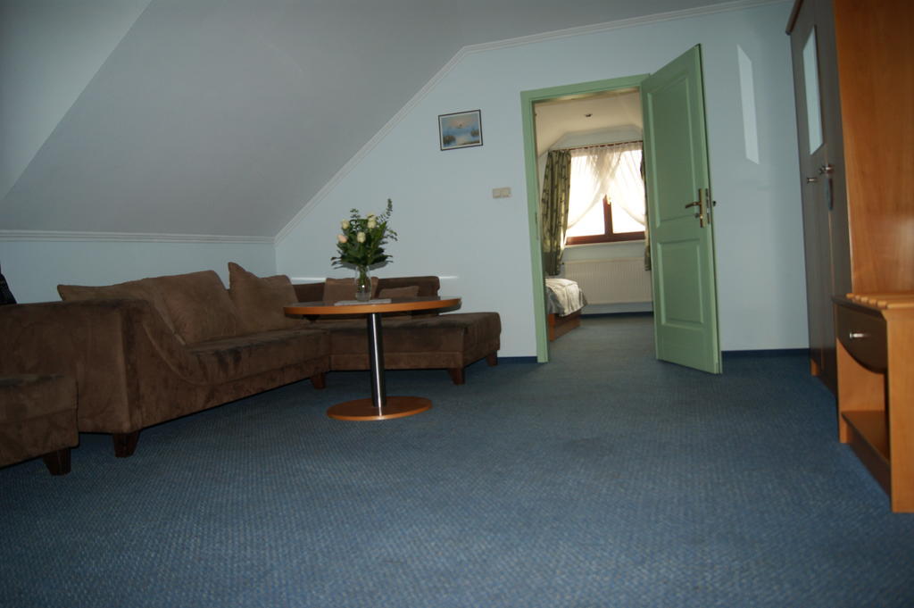 Hotel Restauracja Tawerna Gliwice Chambre photo