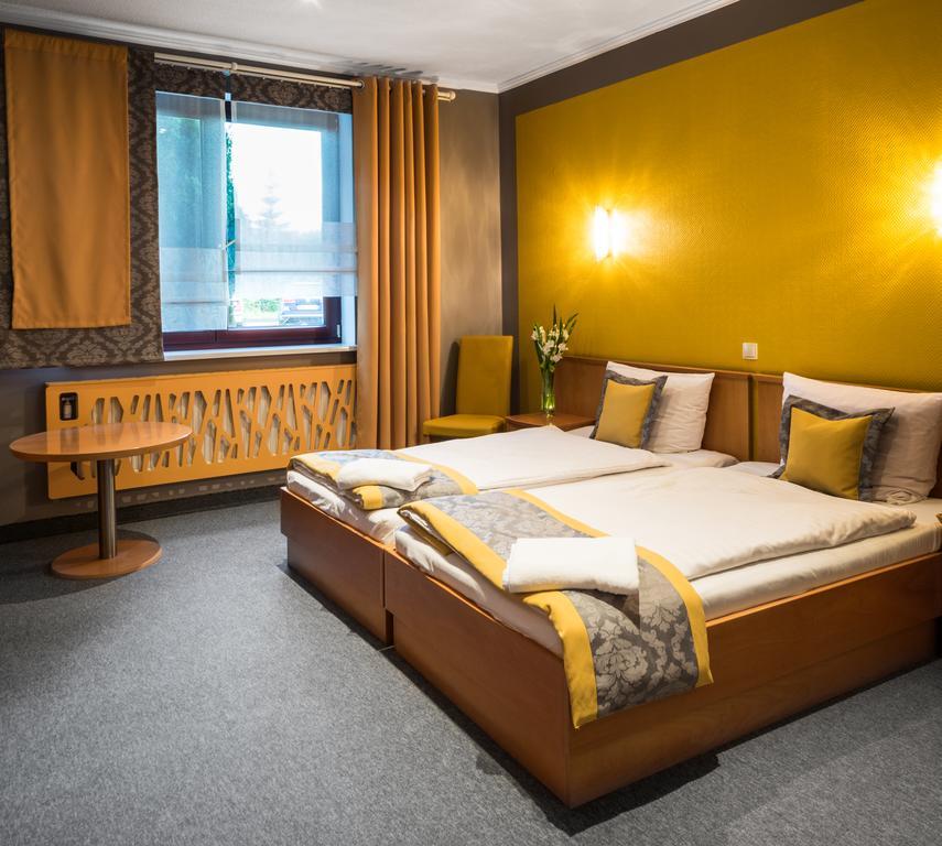 Hotel Restauracja Tawerna Gliwice Extérieur photo
