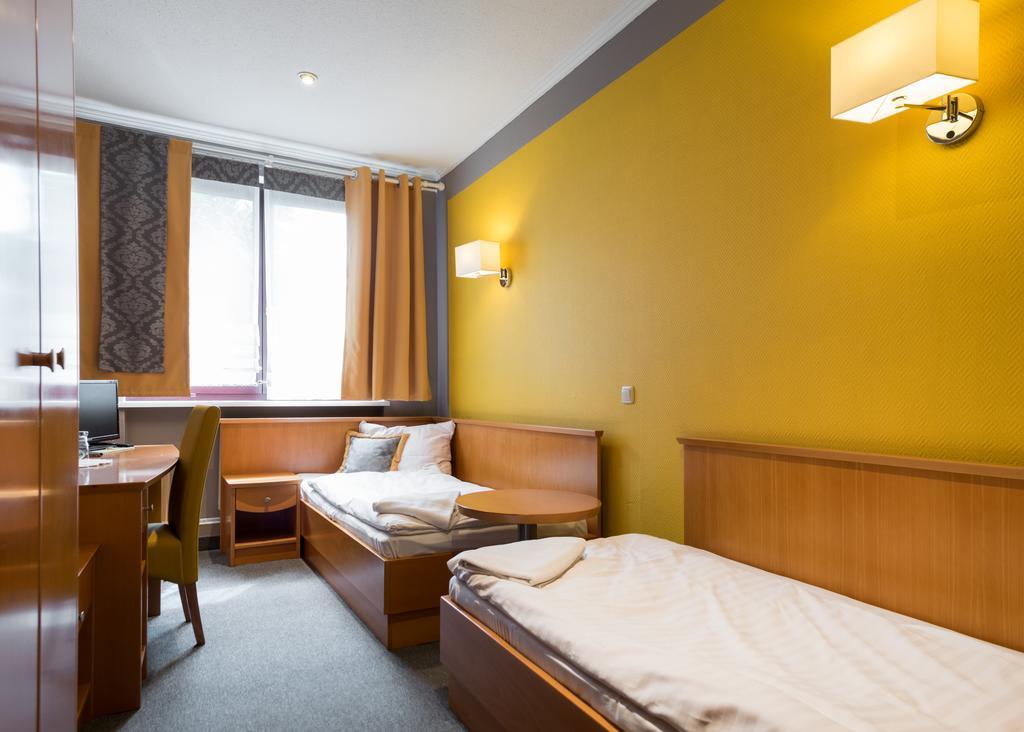 Hotel Restauracja Tawerna Gliwice Extérieur photo